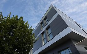 Economy-Hotel